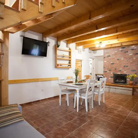 House Bellissima *